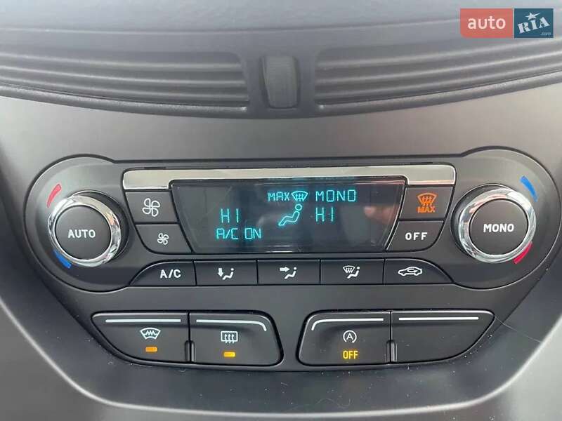 Минивэн Ford C-Max 2012 в Коростене