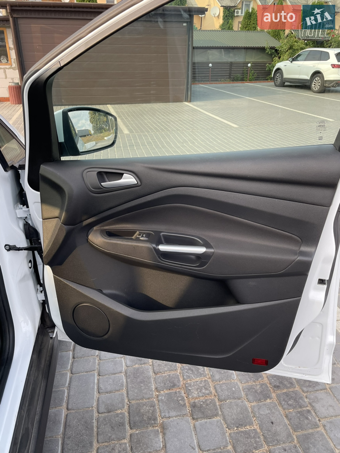 2016 Ford C-MAX - мініатюра 61