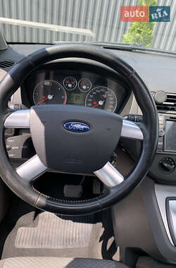 Мінівен Ford C-Max 2006 в 