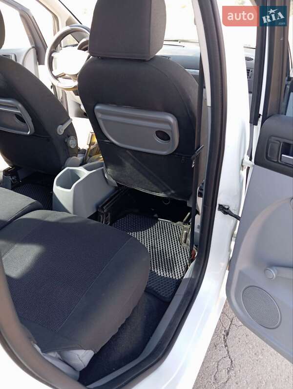Мінівен Ford C-Max 2008 в Києві