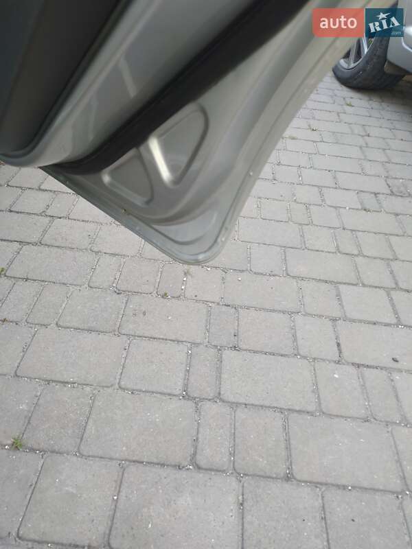 Мінівен Ford C-Max 2006 в Рівному