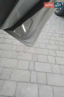 Мінівен Ford C-Max 2006 в 