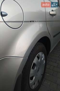 Мінівен Ford C-Max 2006 в 