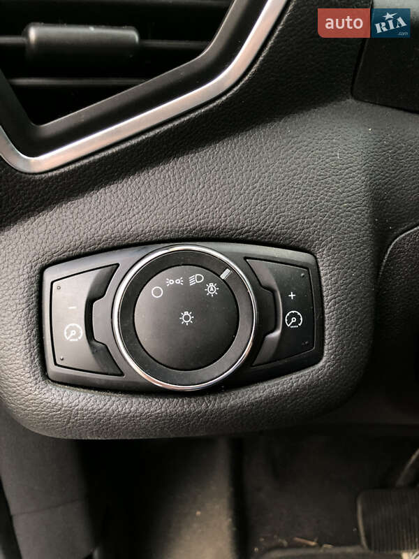 Мінівен Ford C-Max 2012 в Кам'янському