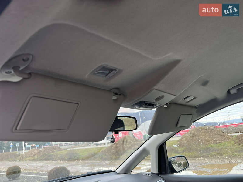 Мінівен Ford C-Max 2007 в Хусті