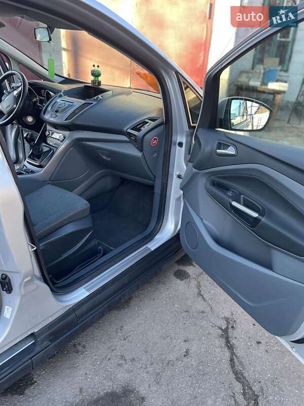 Минивэн Ford C-Max 2012 в Кривом Роге фото 19 Минивэн Ford C-Max 2012 в Кривом Роге