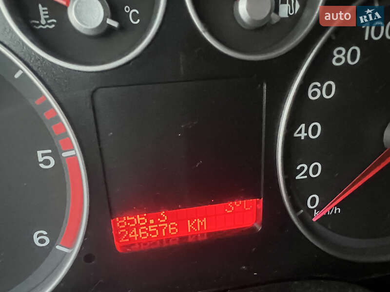 Минивэн Ford C-Max 2007 в Мукачево