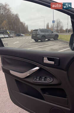 Минивэн Ford C-Max 2009 в Виннице