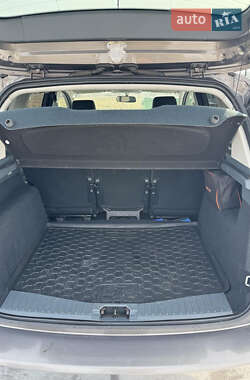 Мінівен Ford C-Max 2013 в 