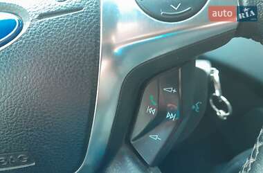 Минивэн Ford C-Max 2012 в 
