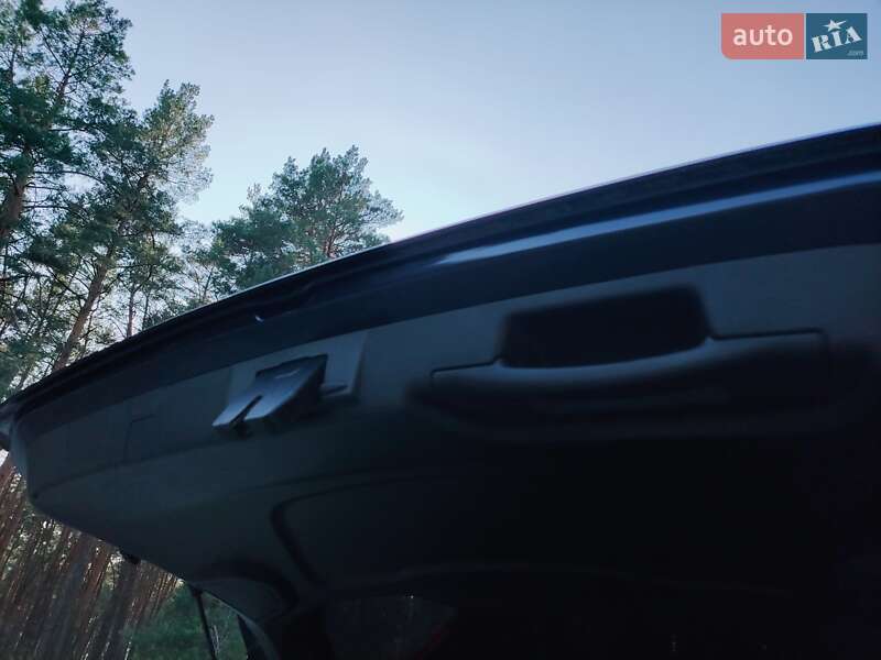 Минивэн Ford C-Max 2017 в Киеве фото 13 Минивэн Ford C-Max 2017 в Киеве