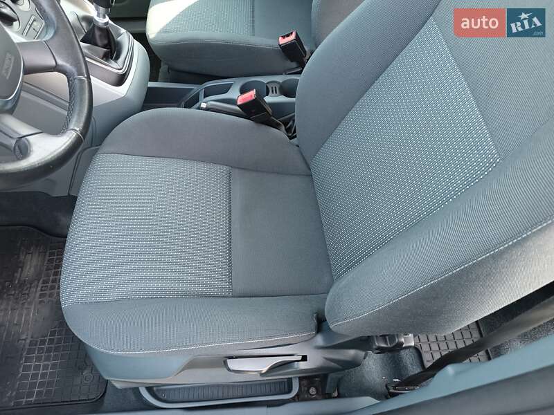 Минивэн Ford C-Max 2013 в Киеве