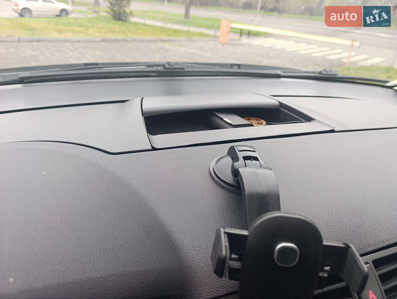 Минивэн Ford C-Max 2008 в Львове фото 25 Минивэн Ford C-Max 2008 в Львове