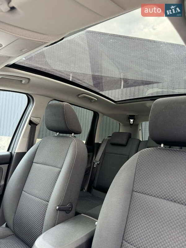Минивэн Ford C-Max 2009 в Вознесенске