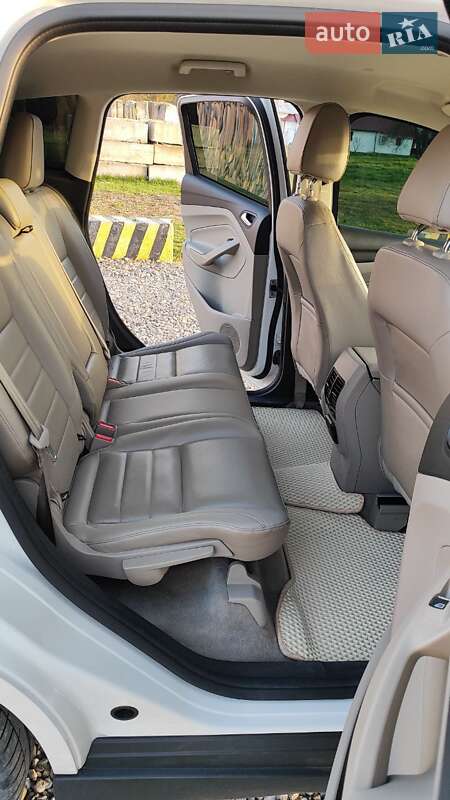 Мінівен Ford C-Max 2015 в Чернівцях