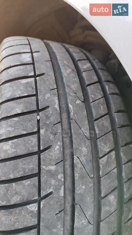 Мінівен Ford C-Max 2015 в Чернівцях