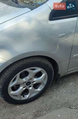 Минивэн Ford C-Max 2010 в 