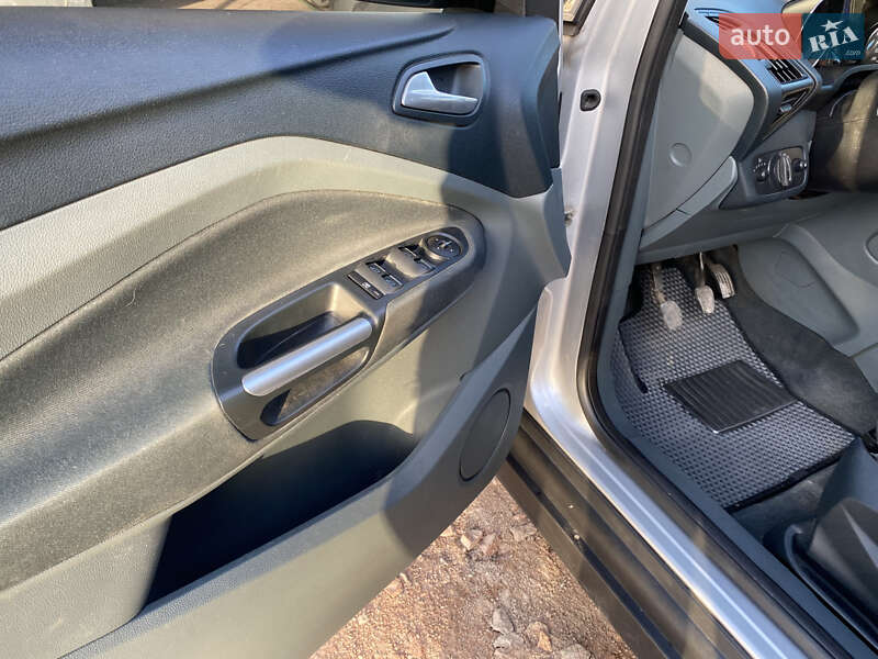 Мінівен Ford C-Max 2011 в Коростені