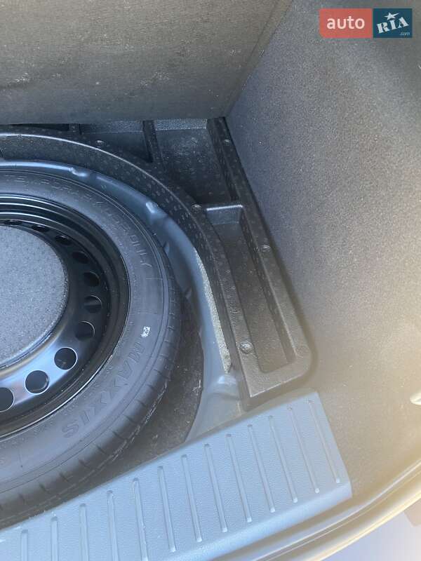 Мінівен Ford C-Max 2013 в Чернівцях