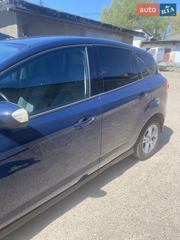 Мінівен Ford C-Max 2013 в Чернівцях