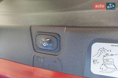 Минивэн Ford C-Max 2015 в 