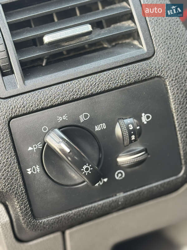 Минивэн Ford C-Max 2007 в Киеве