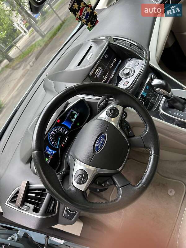 Мінівен Ford C-Max 2013 в Києві