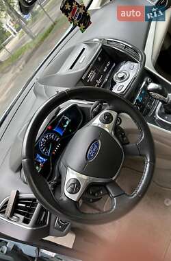 Минивэн Ford C-Max 2013 в 