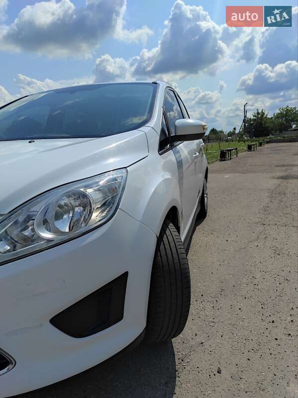 Минивэн Ford C-Max 2012 в Ромнах