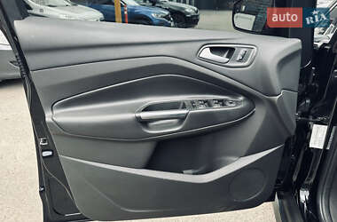Минивэн Ford C-Max 2016 в 