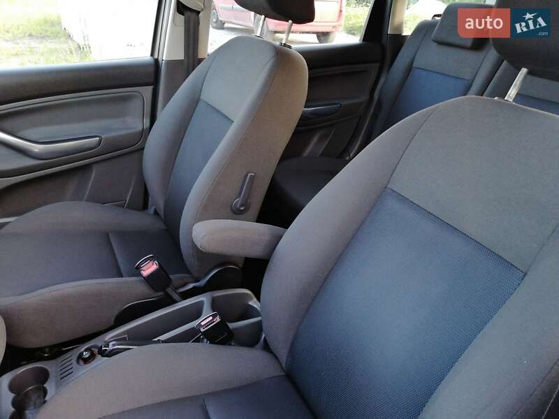 Мінівен Ford C-Max 2010 в Рівному