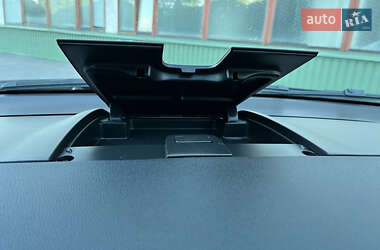 Мінівен Ford C-Max 2009 в 