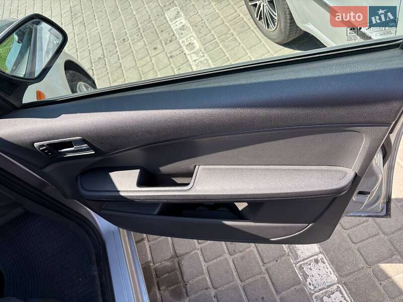 Минивэн Ford C-Max 2005 в Днепре фото 4 Минивэн Ford C-Max 2005 в Днепре