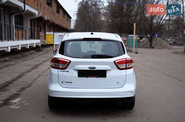 Минивэн Ford C-Max 2017 в 