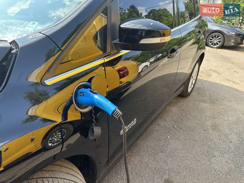 Минивэн Ford C-Max 2016 в Киеве