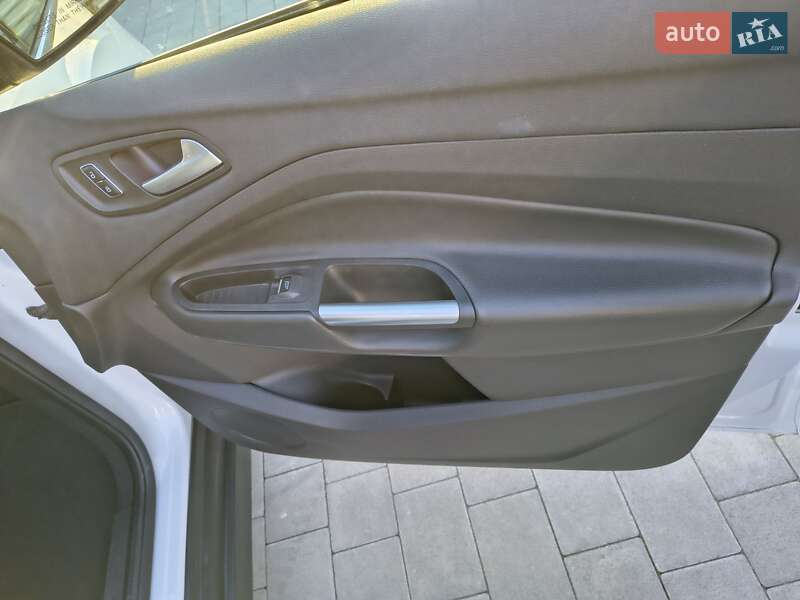Мінівен Ford C-Max 2015 в Володимирі фото 11 Мінівен Ford C-Max 2015 в Володимирі