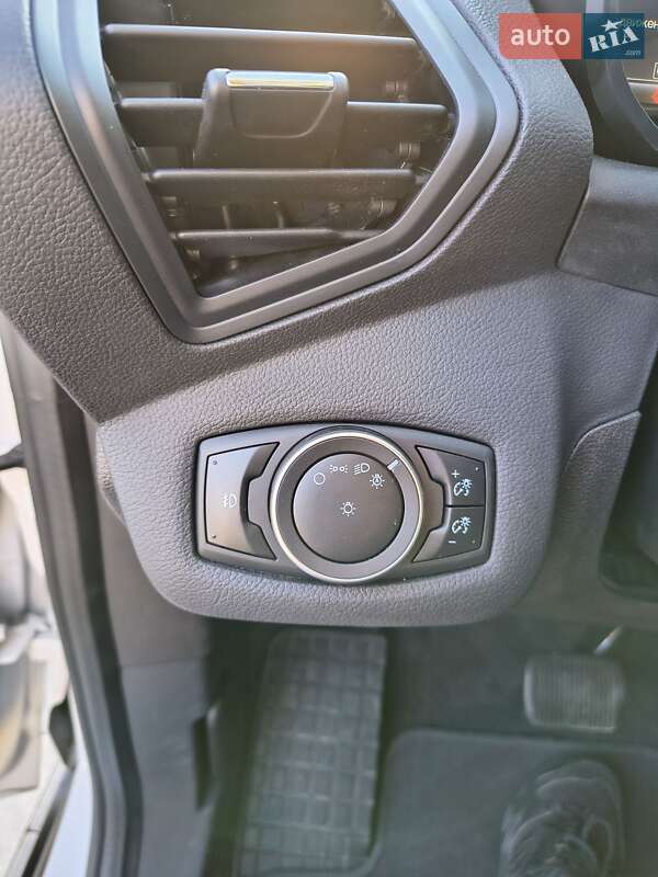 Мінівен Ford C-Max 2015 в Володимирі фото 20 Мінівен Ford C-Max 2015 в Володимирі