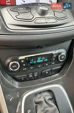Минивэн Ford C-Max 2016 в 