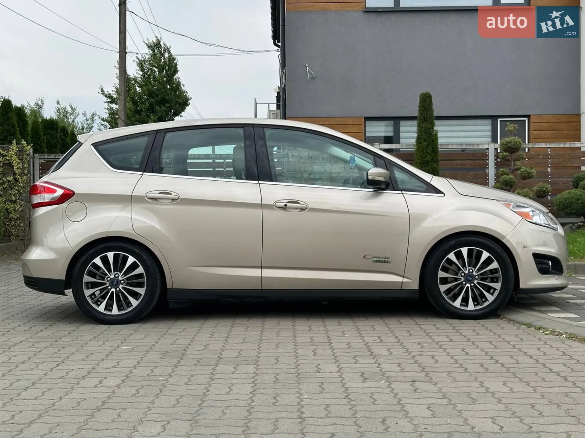 2016 Ford C-MAX - мініатюра 26