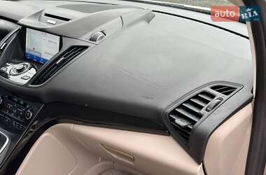 Минивэн Ford C-Max 2016 в 