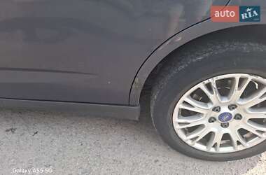 Минивэн Ford C-Max 2012 в 