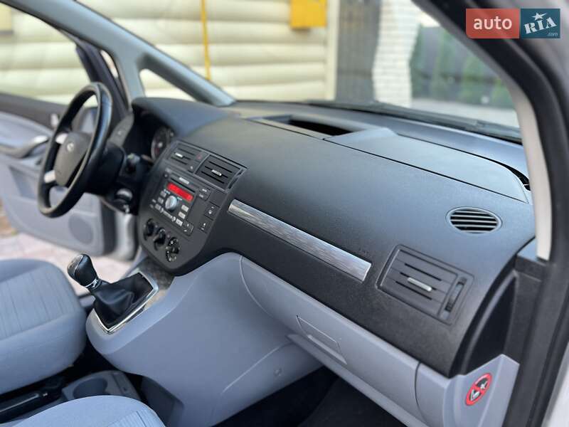 Минивэн Ford C-Max 2007 в Сарнах