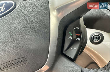 Минивэн Ford C-Max 2016 в 