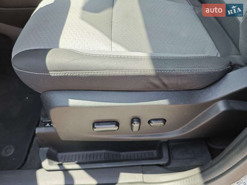Минивэн Ford C-Max 2017 в Запорожье