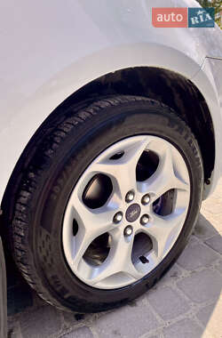 Мінівен Ford C-Max 2010 в 