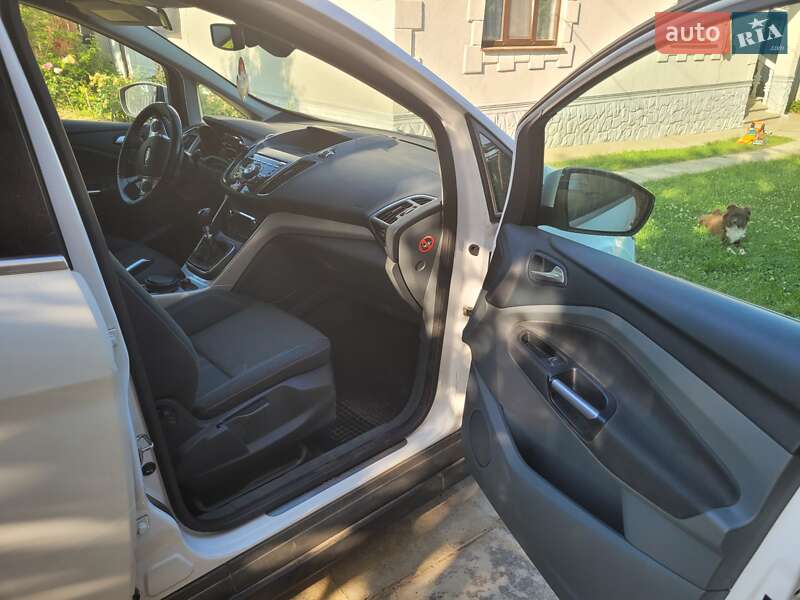Мінівен Ford C-Max 2011 в Герці фото 9 Мінівен Ford C-Max 2011 в Герці