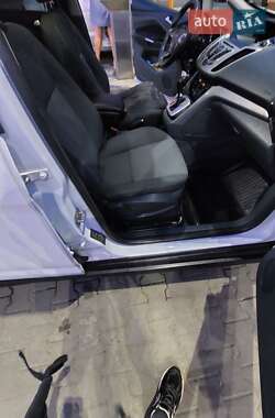 Мінівен Ford C-Max 2011 в 