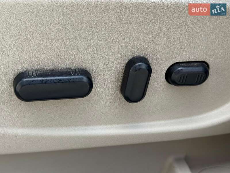 Мінівен Ford C-Max 2013 в Одесі