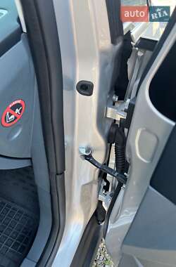 Минивэн Ford C-Max 2013 в 