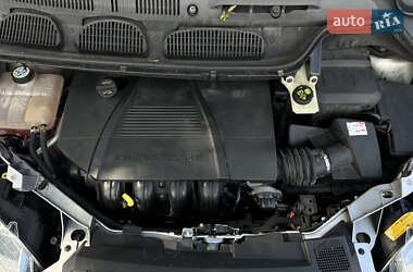 Минивэн Ford C-Max 2006 в 